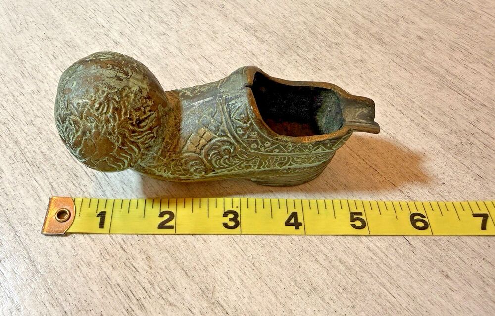 Brass Ashtray Shoe Cigarette Holder Metal Design Home Decor Vintage - Picture 6 of 14